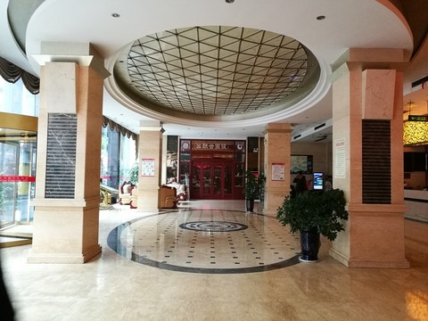 酒店