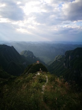 呂洞山