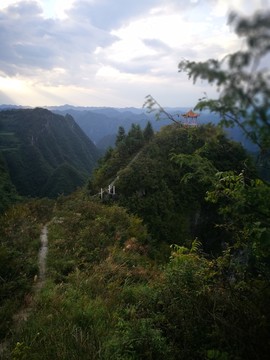 呂洞山