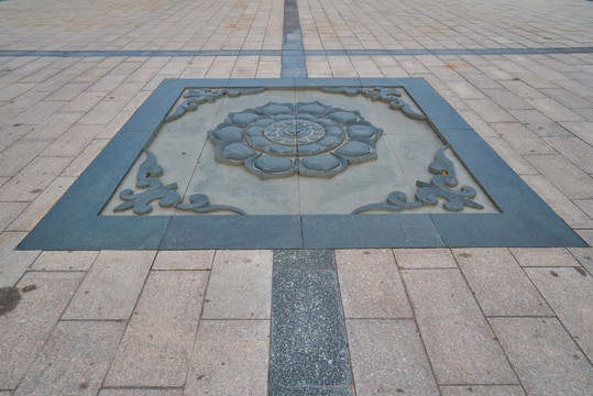 路面蓮花浮雕