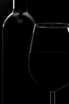 玻璃酒杯