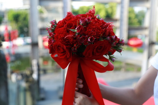紅色手捧花