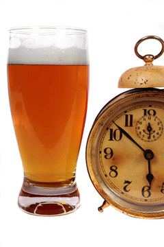 啤酒慶祝cheersfestive孤立的啤酒