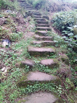 山間小道