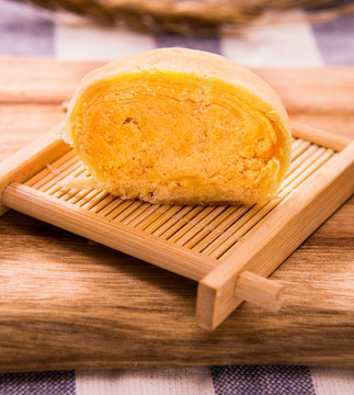 點(diǎn)心 零食 蛋黃酥 糕點(diǎn)