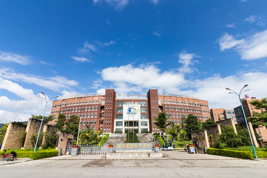 臨滄技工學(xué)校