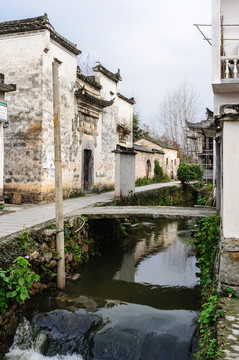 屏山民居