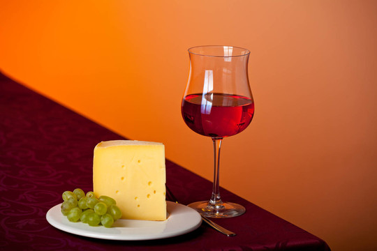 玻璃酒杯