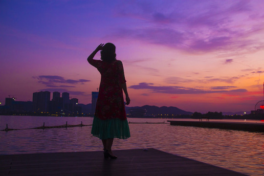 梅溪湖夕陽(yáng)晚霞