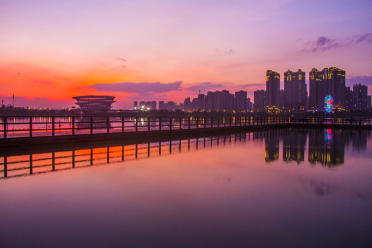梅溪湖夕陽(yáng)晚霞