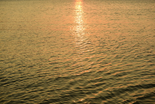 夕陽海面