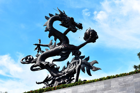 三亞 龍雕塑