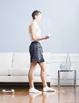 男性