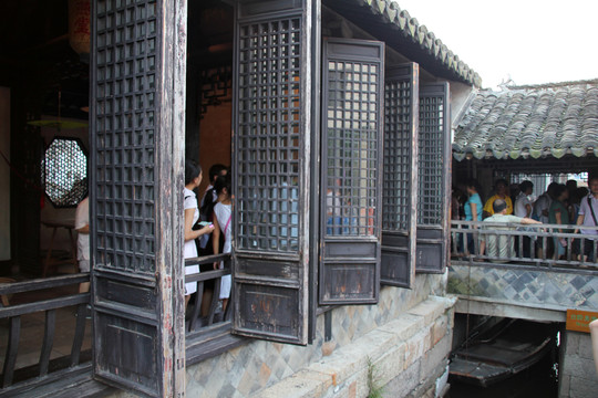 明清遺跡  實(shí)木雕窗