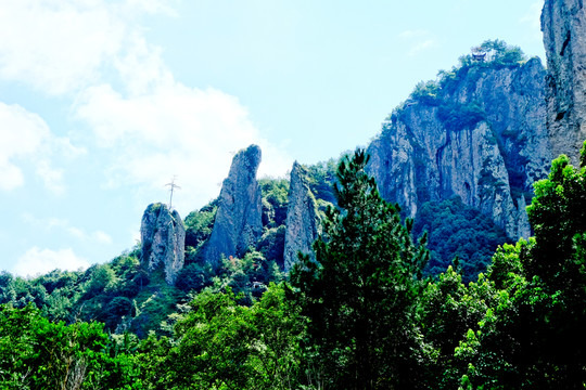 群山