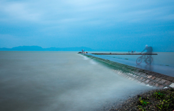 湖泊