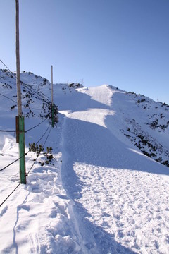 雪的痕跡