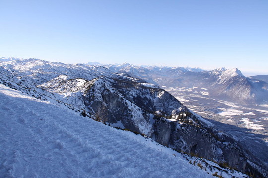 雪的痕跡