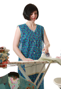 給主婦穿內(nèi)衣