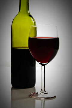 玻璃酒杯