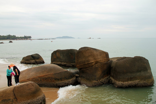 海島礁石 海灘石頭