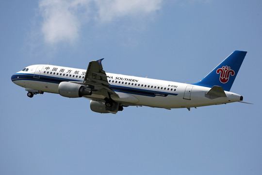 中國(guó)南方航空 飛機(jī)起飛