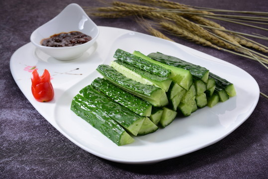 黃瓜沾醬
