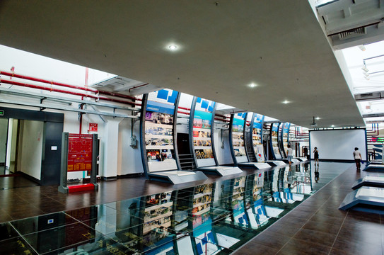 博物館內(nèi)景 展廳燈光