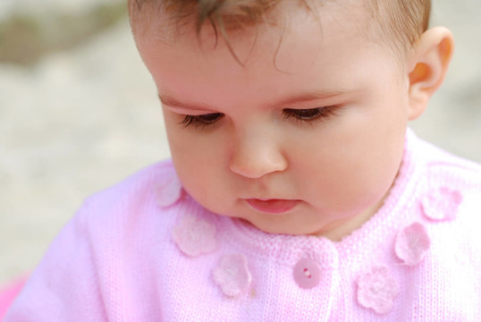 嬰兒