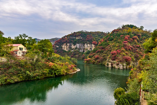 鎮(zhèn)門峪秋色