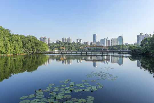 麓湖公園風(fēng)光