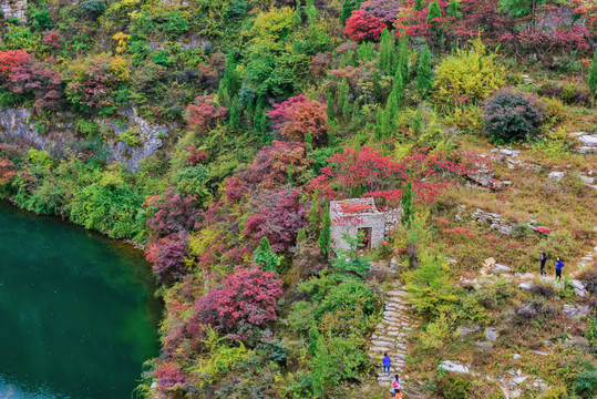 鎮(zhèn)門峪秋色