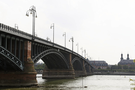 萊茵河大橋