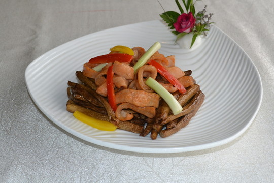 茶樹菇炒爽肉