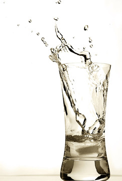 玻璃酒杯