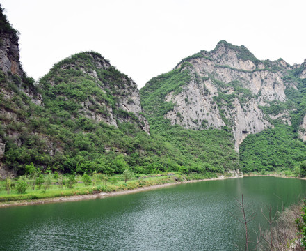 美麗的山水風(fēng)景圖