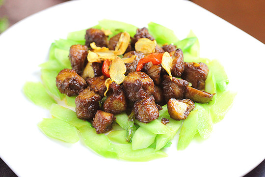 牛肉粒
