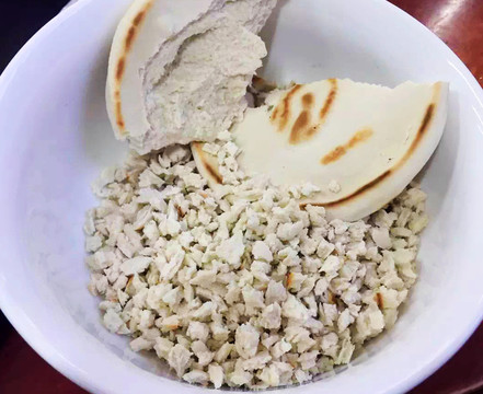 泡饃 羊肉泡 羊肉泡饃 掰饃