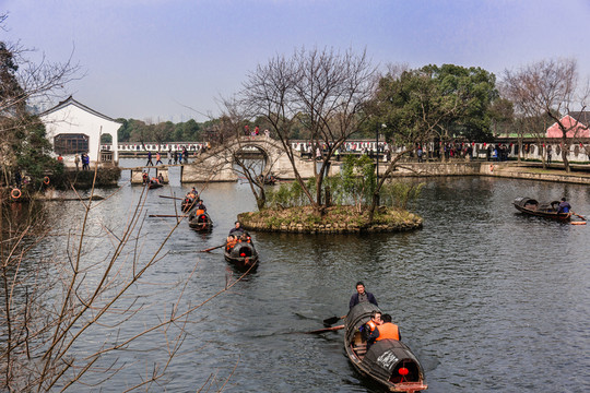 東湖