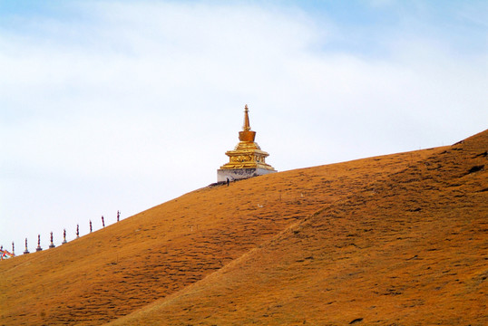 佛塔 塔 舍利 舍利塔 山坡