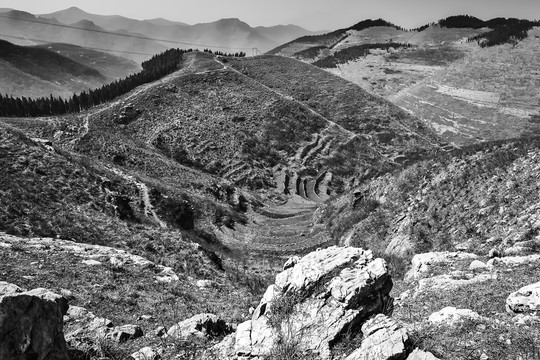 西廂山景