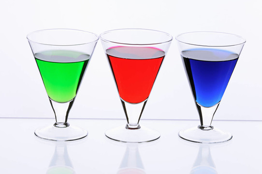 玻璃酒杯