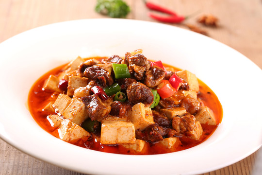 牛肉燴豆腐