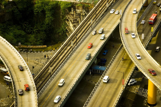 亞洲汽車天線連接EDSA天橋公路通道