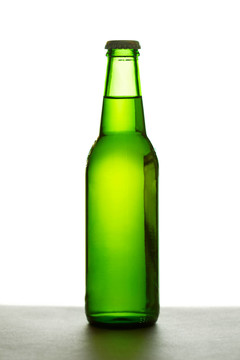 綠色的啤酒