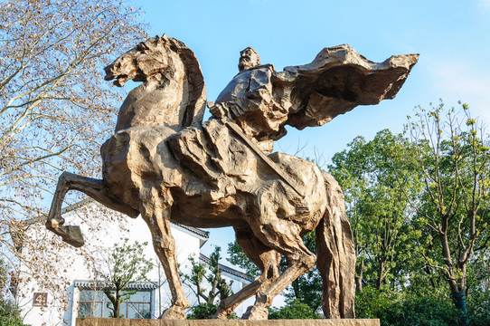 朱元璋騎馬雕像