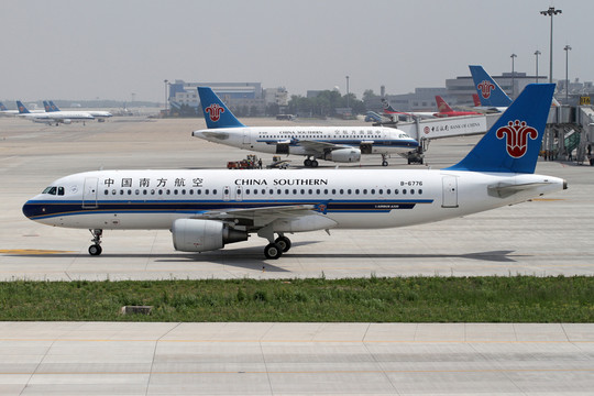 飛機(jī) 航班 滑行 中國(guó)南方航空