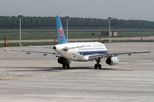 中國(guó)南方航空公司 航班 飛機(jī)