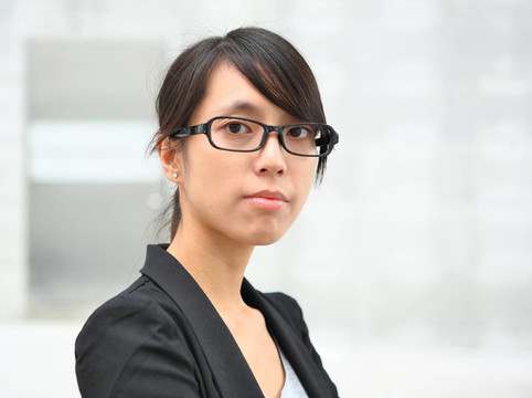 女人