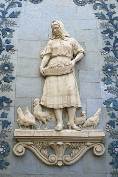 農(nóng)婦雞浮雕藝術(shù)的蘇聯(lián)社會(huì)主義的家禽
